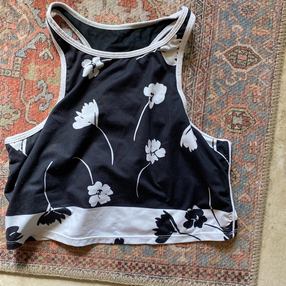 Fabletics sports bra